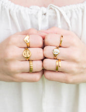 Load image into Gallery viewer, Heart Statement Ring
